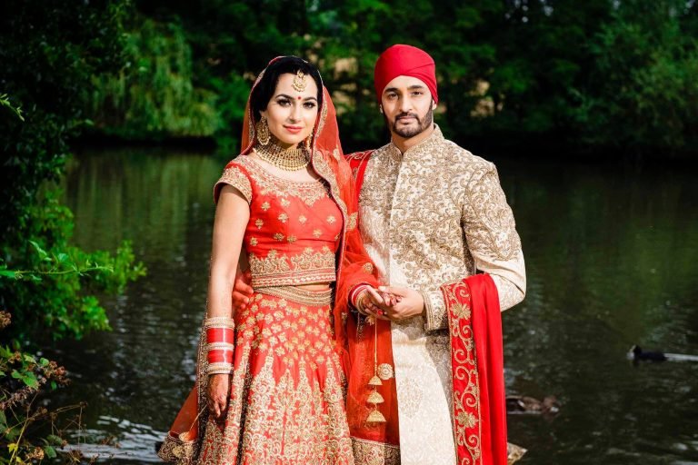 Colour wedding photograph from the Ikonic Media portfolio