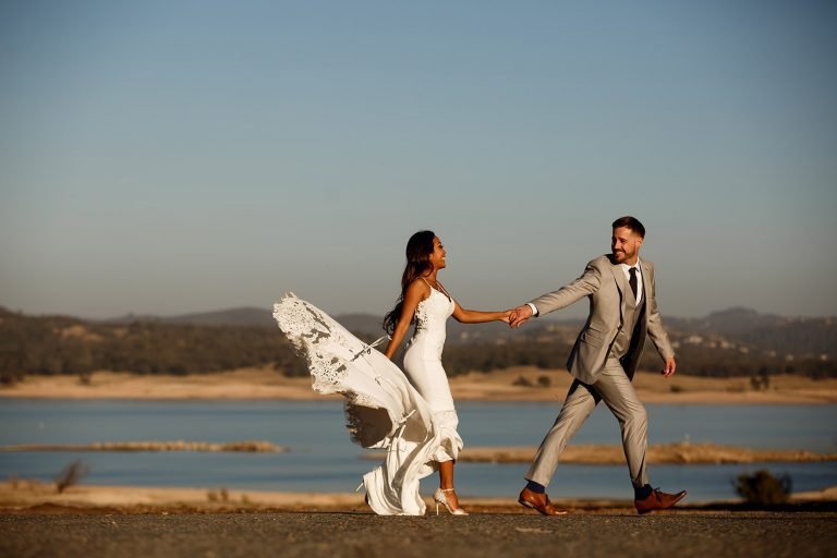 Colour wedding photograph from the Ikonic Media portfolio