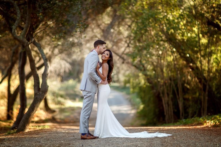 Colour wedding photograph from the Ikonic Media portfolio
