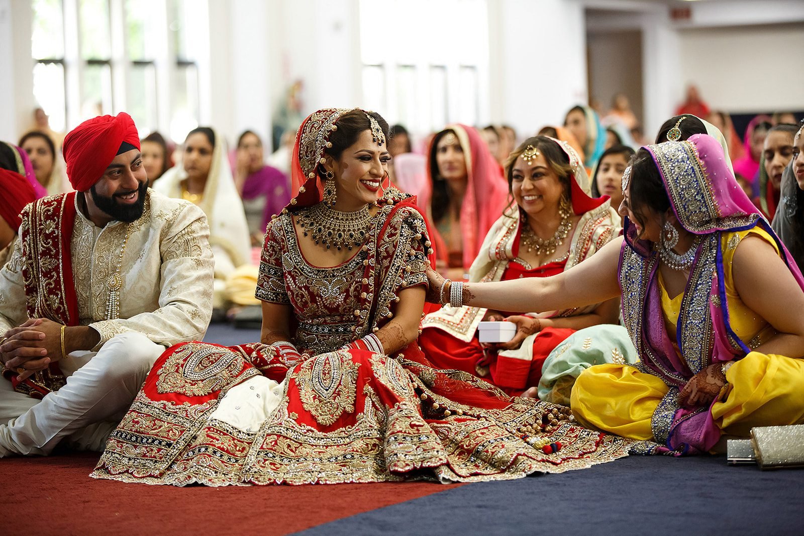 Natural Sikh wedding photography by Diven and Ikonic Media