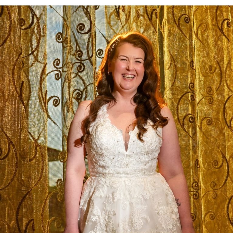 Colour wedding photograph from the Ikonic Media portfolio