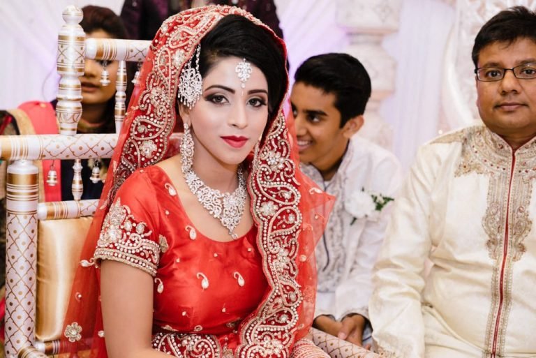 Colour wedding photograph from the Ikonic Media portfolio